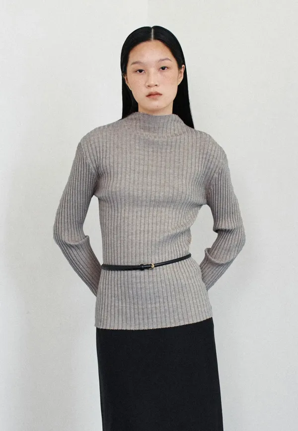 PLEATS MOKE NECK KNIT - GRAY