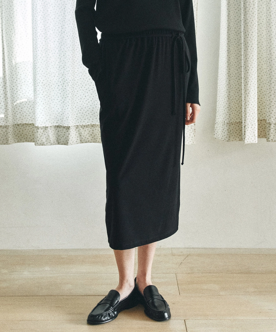 반원 아뜰리에 P3293 플러피 미디 스커트_Black 상품 이미지 2