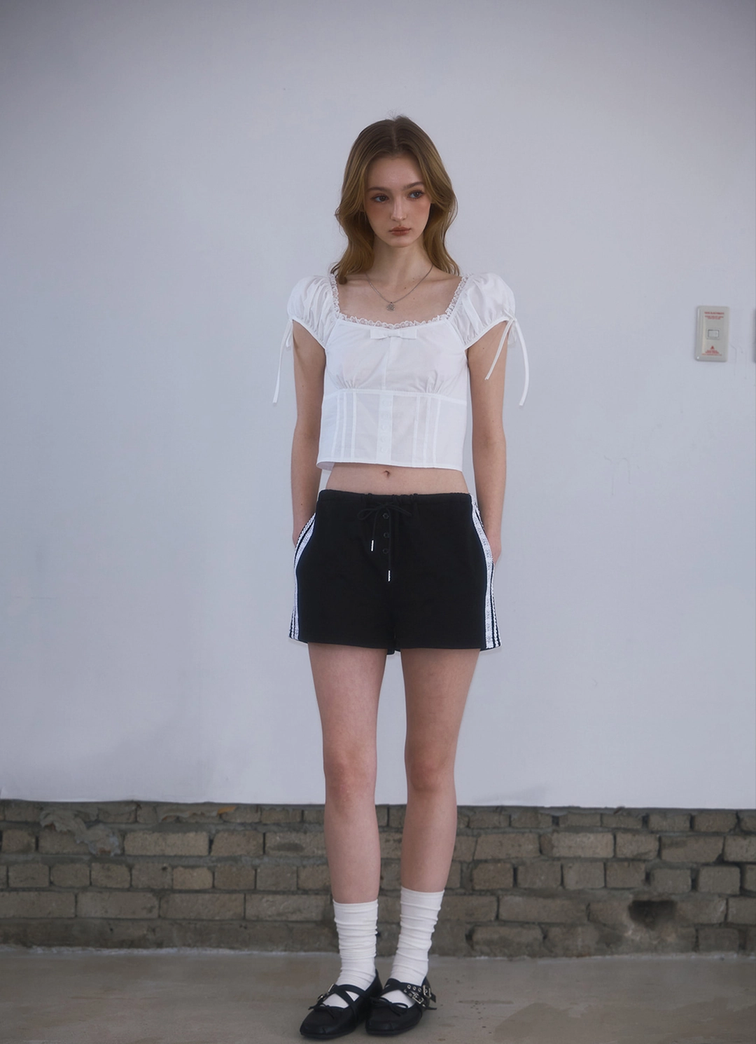 로제프란츠 Ribbon Pintuck Crop Blouse [White] 상품 이미지 2