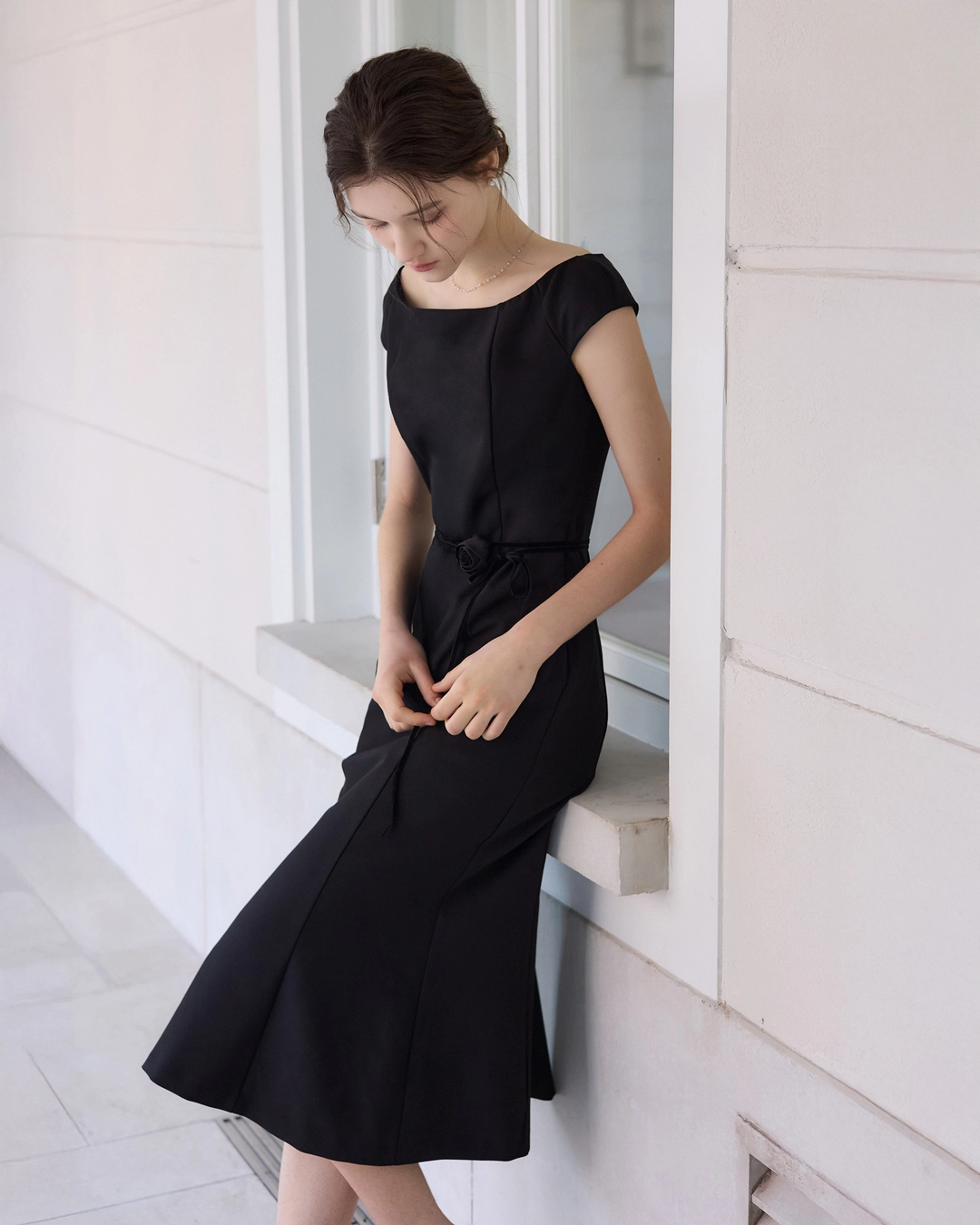 어다울 Tulip off shoulder mermaid long dress - black 상품 이미지 2
