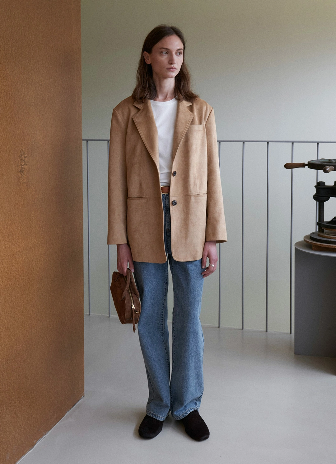 스텝어라운드 [1차] Oversized suede jacket_BEIGE 상품 이미지 2