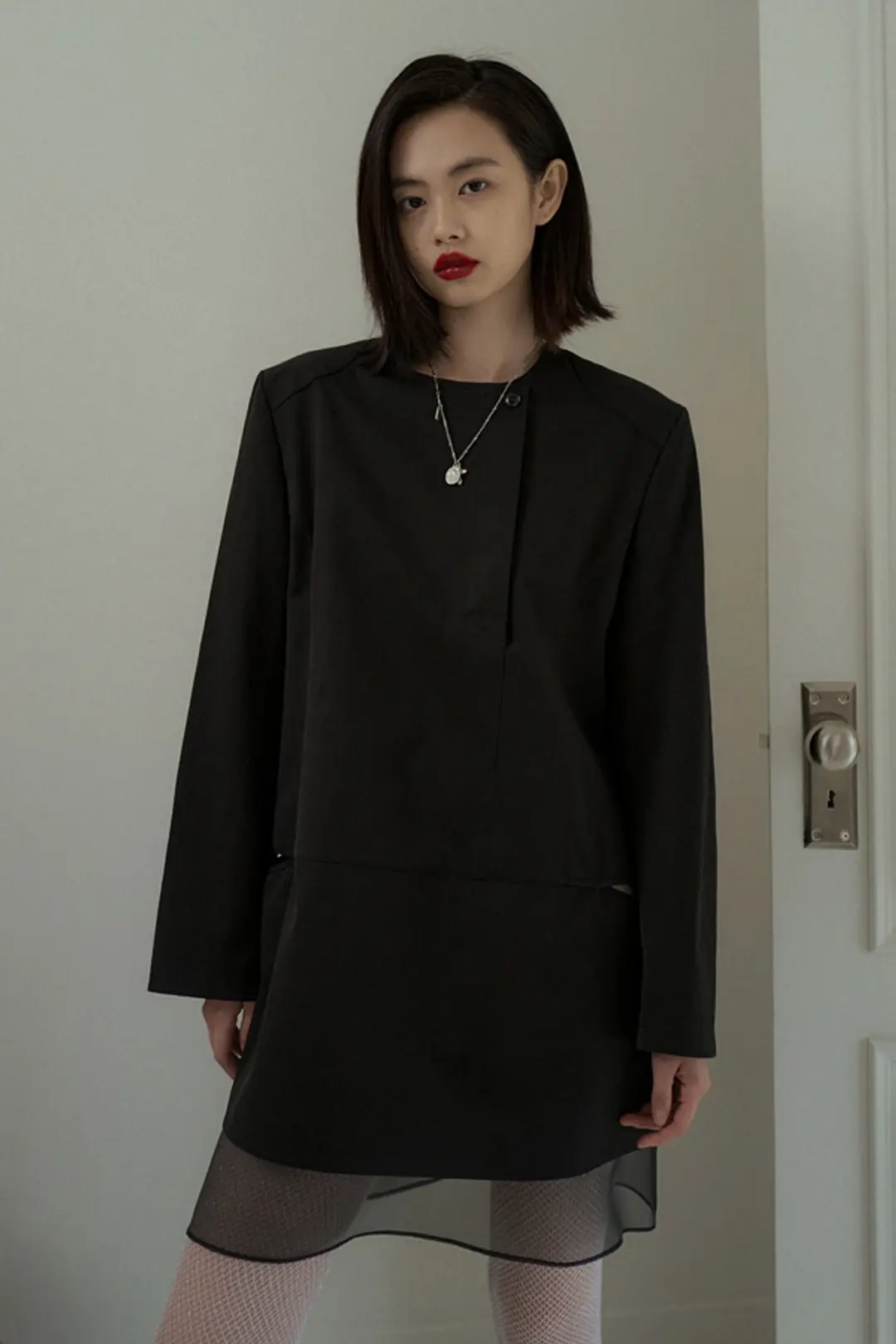 오버듀플레어 CUT-OUT LAYERED DRESS_BLACK 상품 이미지 2