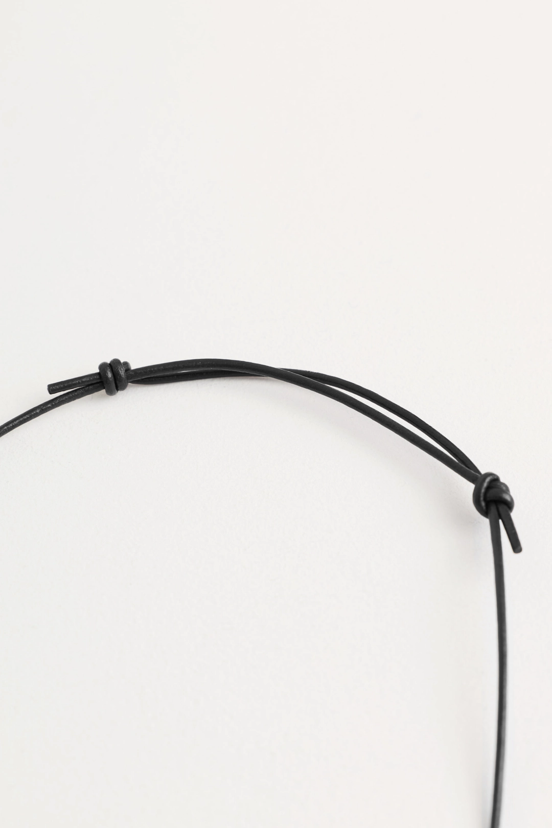 더일마 Noe Knotted Choker black 상품 이미지 3