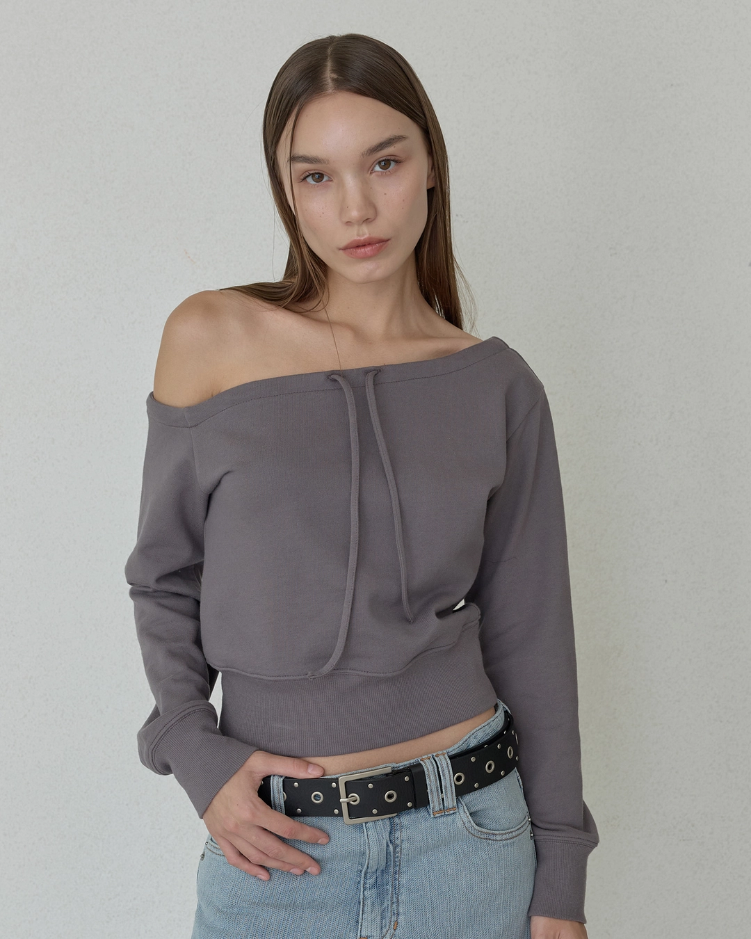 오데스 ASYMMETRIC DRAW SWEAT SHIRTS - CHARCOAL 상품 이미지 1