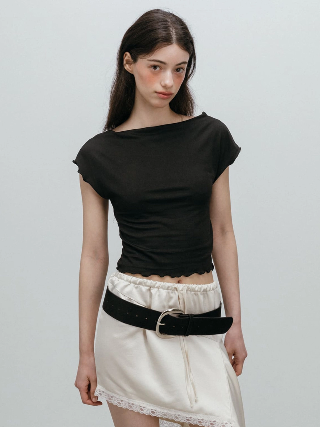 모이페어 SOFT DRAPE T-SHIRT / BLACK 상품 이미지 1
