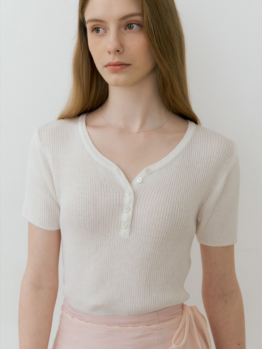 아워코모스 comos 1470 henly-neck button knit (ivory) 상품 이미지 2