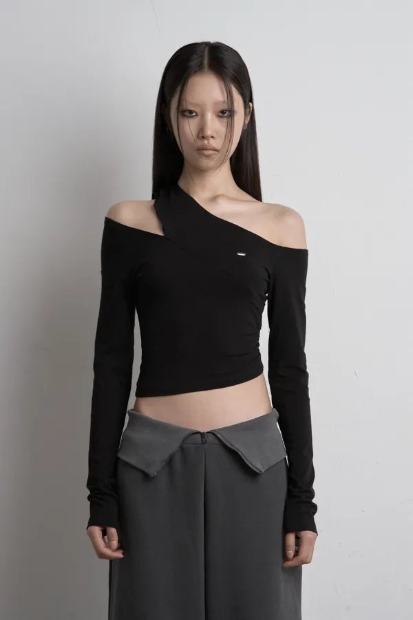 SHIRRING UNBALANCED LONG SLEEVE BLACK