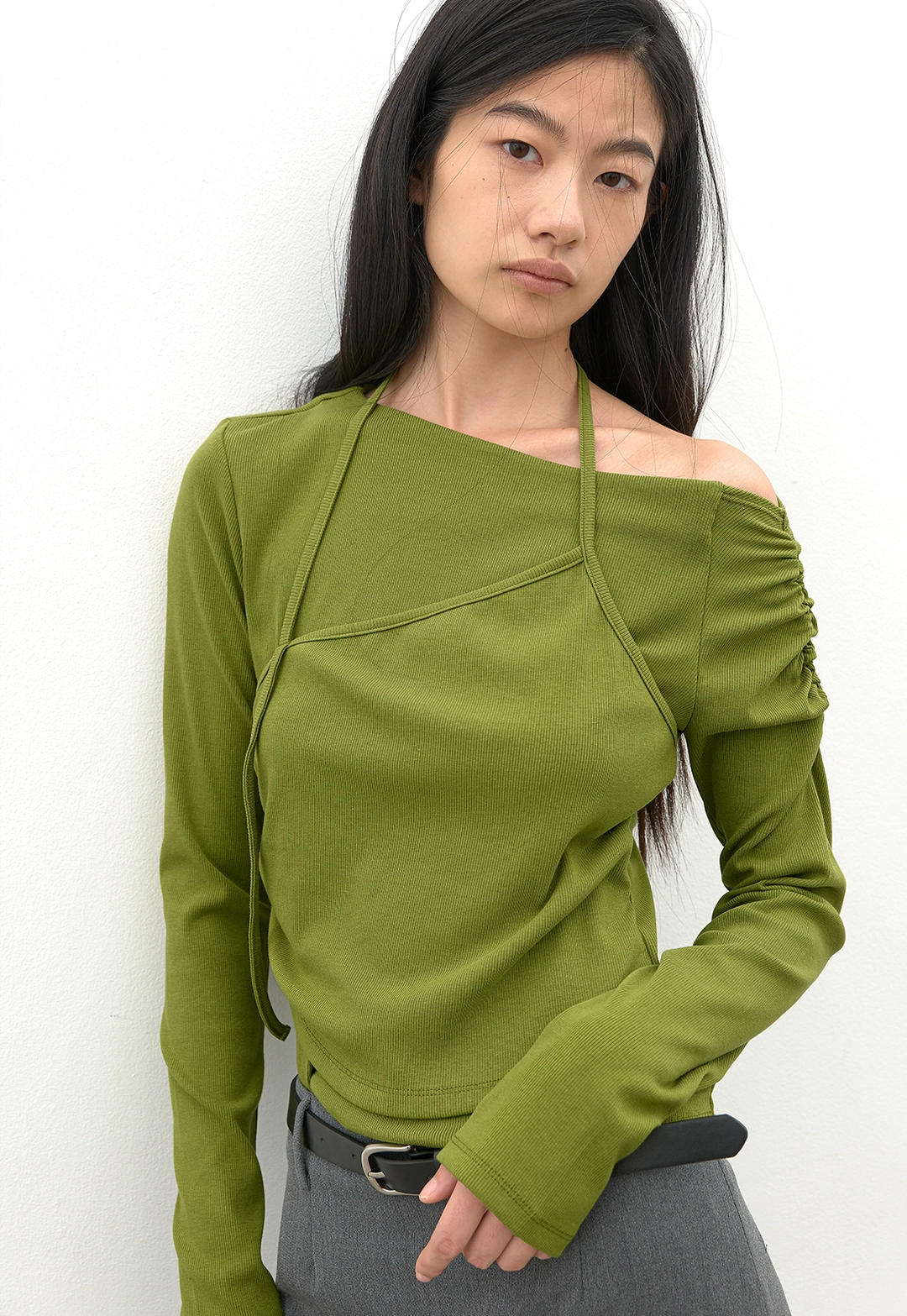 아뜰리에 나인 (T-7272)HALTER LAYERED OFF SHOULDER TOP 상품 이미지 3