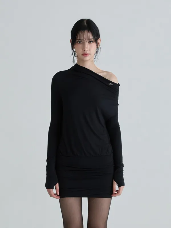 Shirring symbol dress (Black)