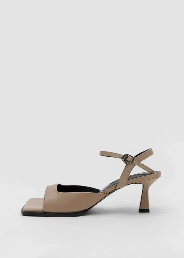 NEW WIDE EDGE SANDAL [C2S08 BE]