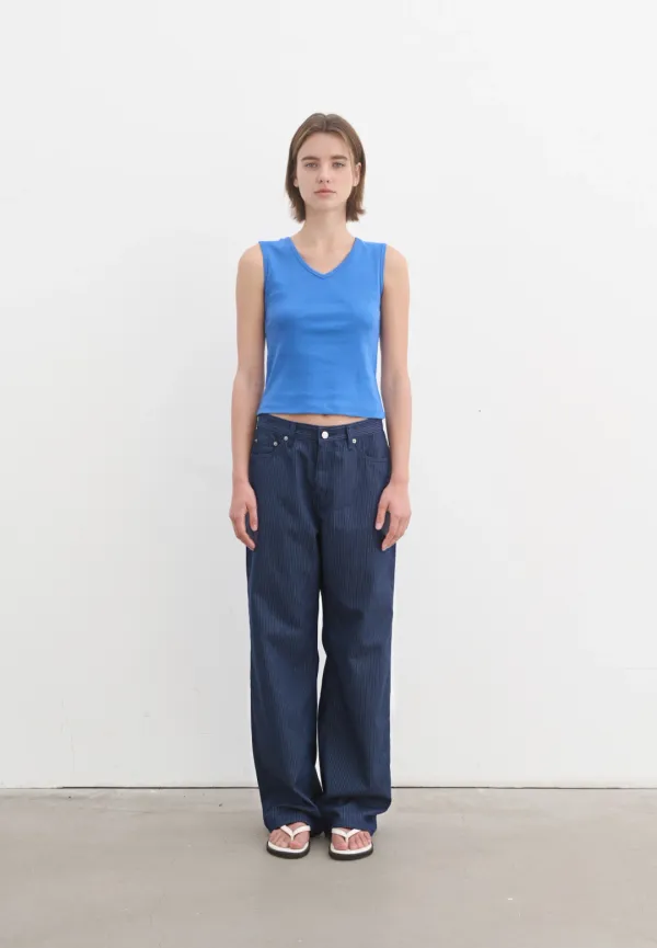 Basic v-neck sleeveless (blue)