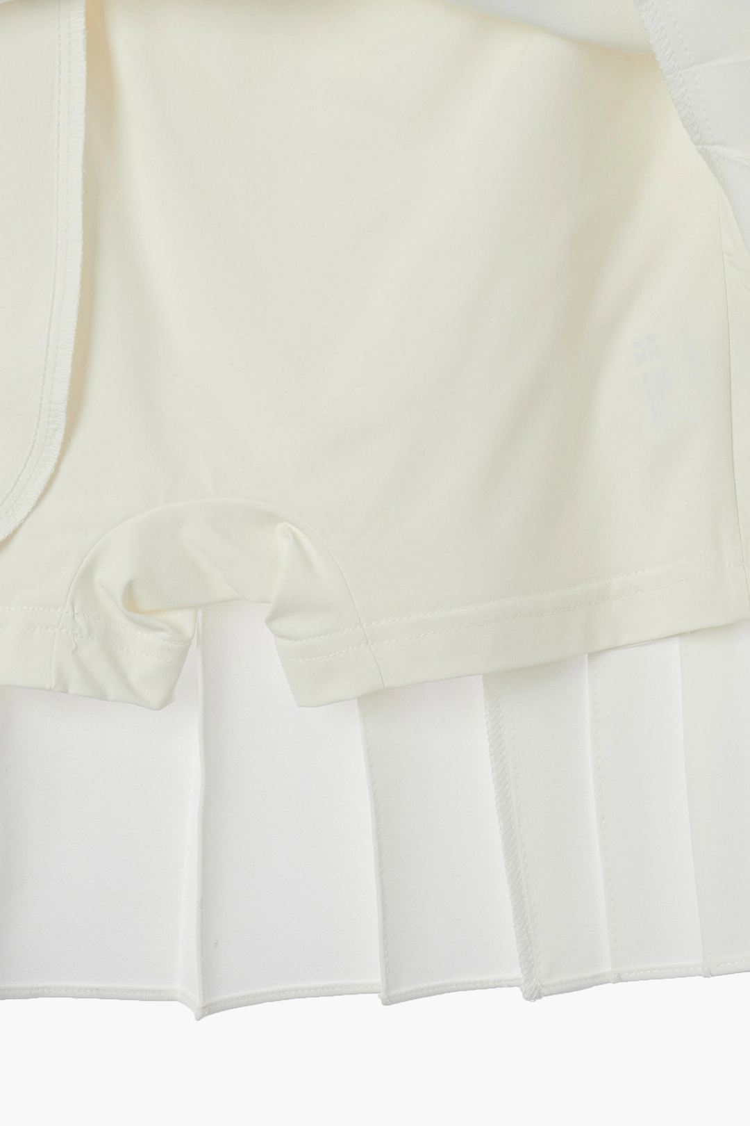 쿠메 LOGO PLEATED SKIRT WITH ELASTIC BAND, IVORY 상품 이미지 3