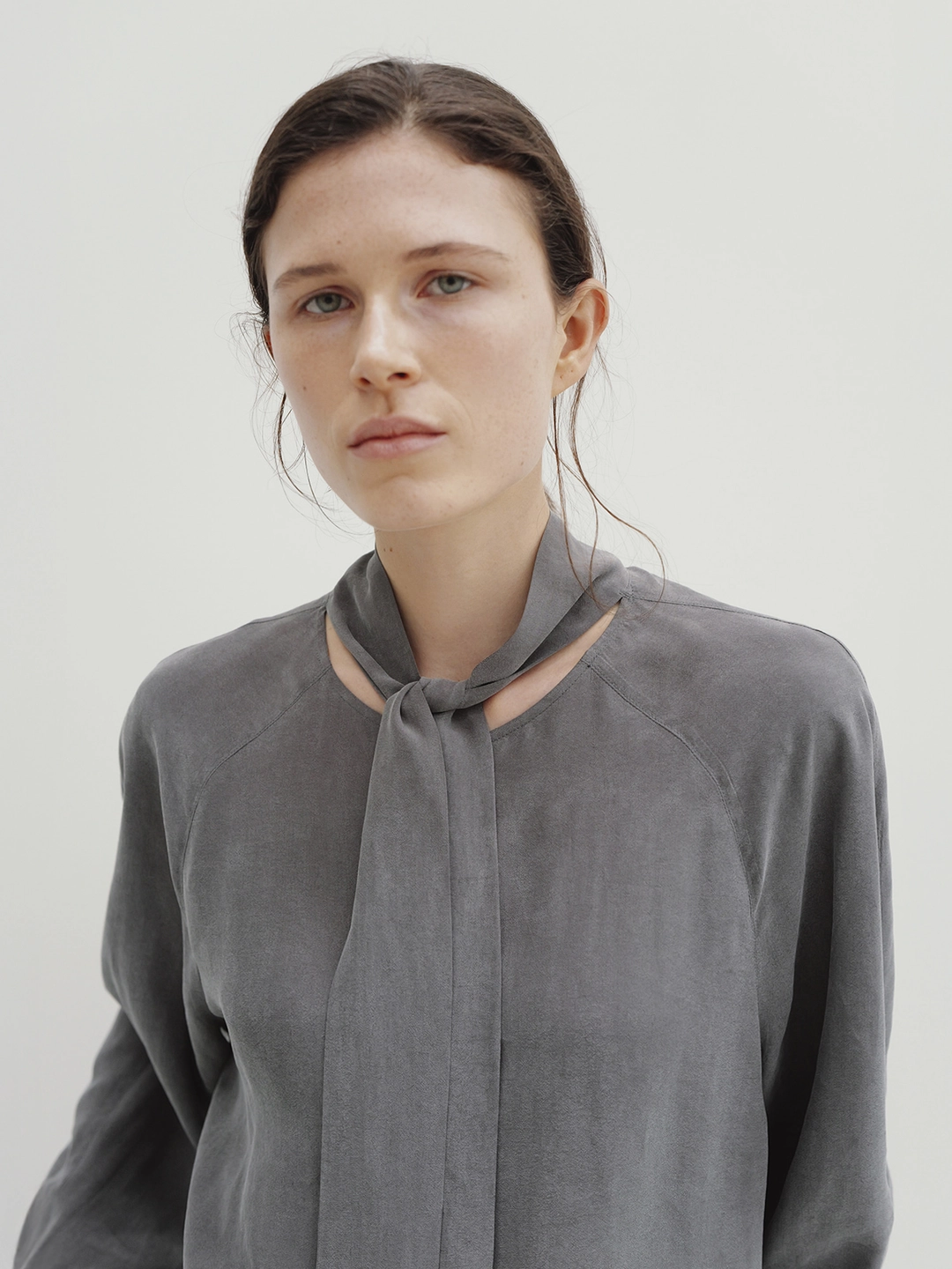 모이아 2way scarf blouse (gray) 상품 이미지 3