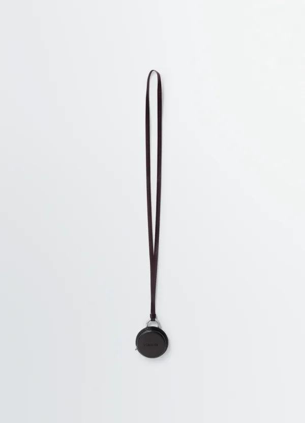 MOLDED TAPE NECKLACE IN LEATHER