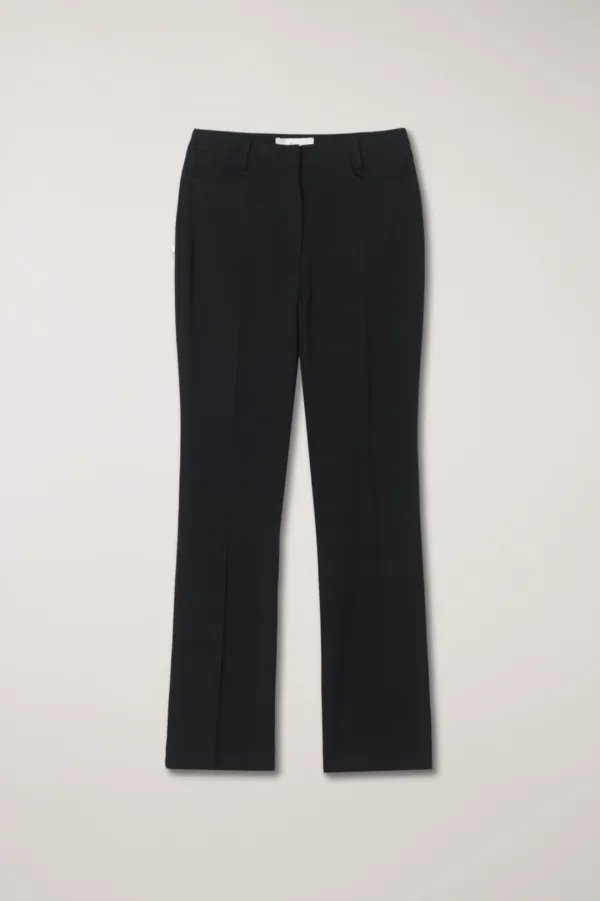 SEMI BOOT-CUT SLIM SLACKS BLACK_UDPA6A201BK