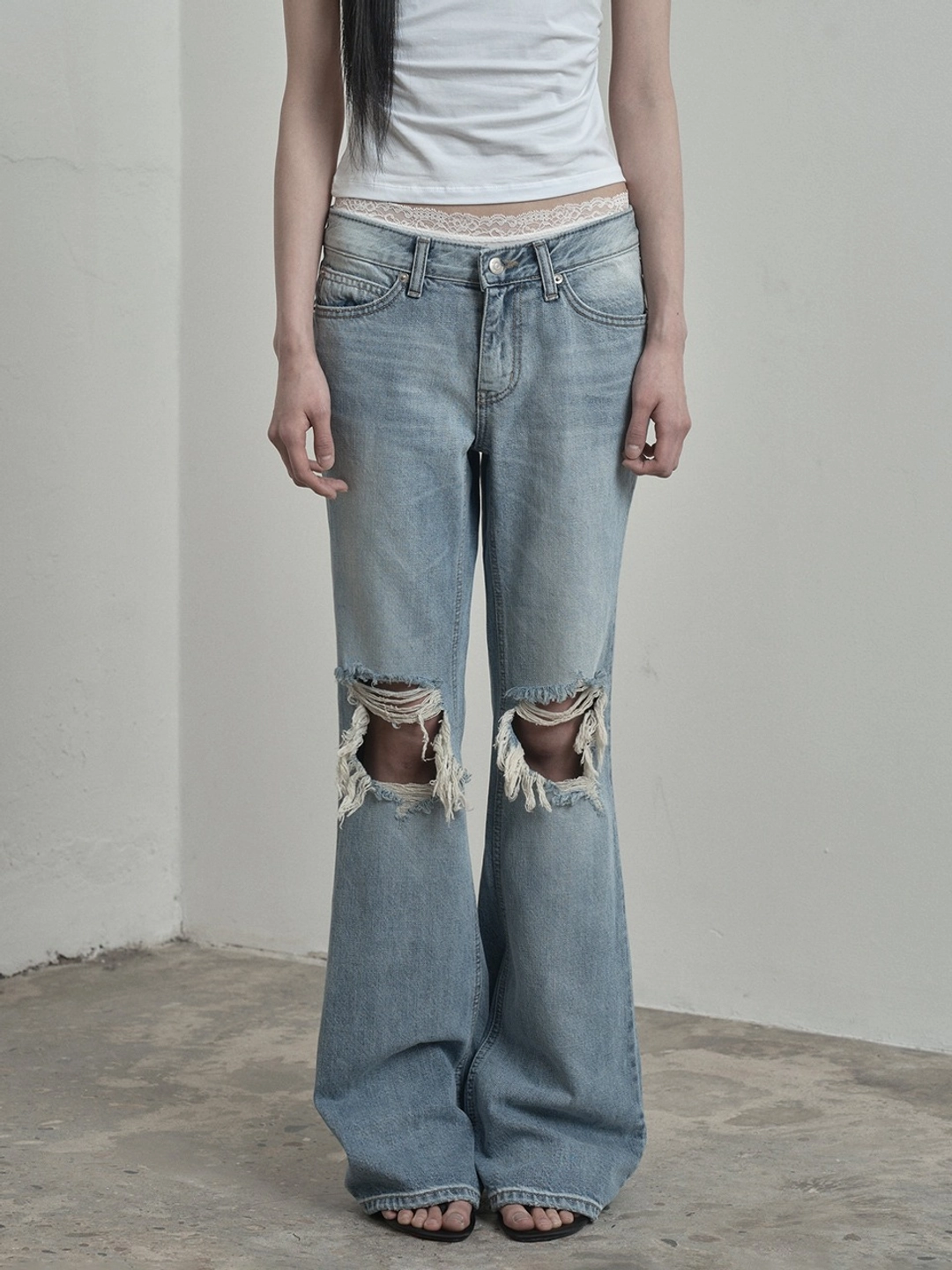 이네기 Pray Distressed Bootcut Jeans (blue) 상품 이미지 2