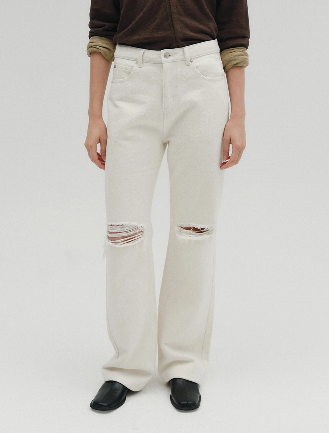 솔티페블 HEAVY TWILL DESTROYED JEANS [IVORY] 상품 이미지 2