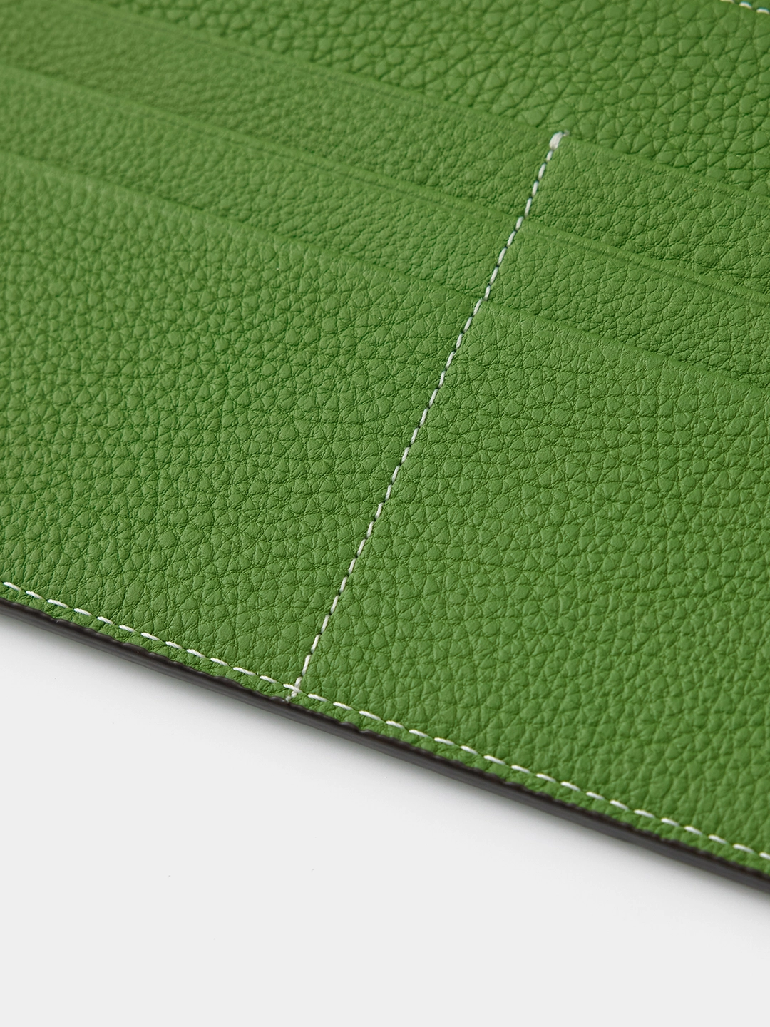 알투더블유 Nimb togo leather passport holder 상품 이미지 3