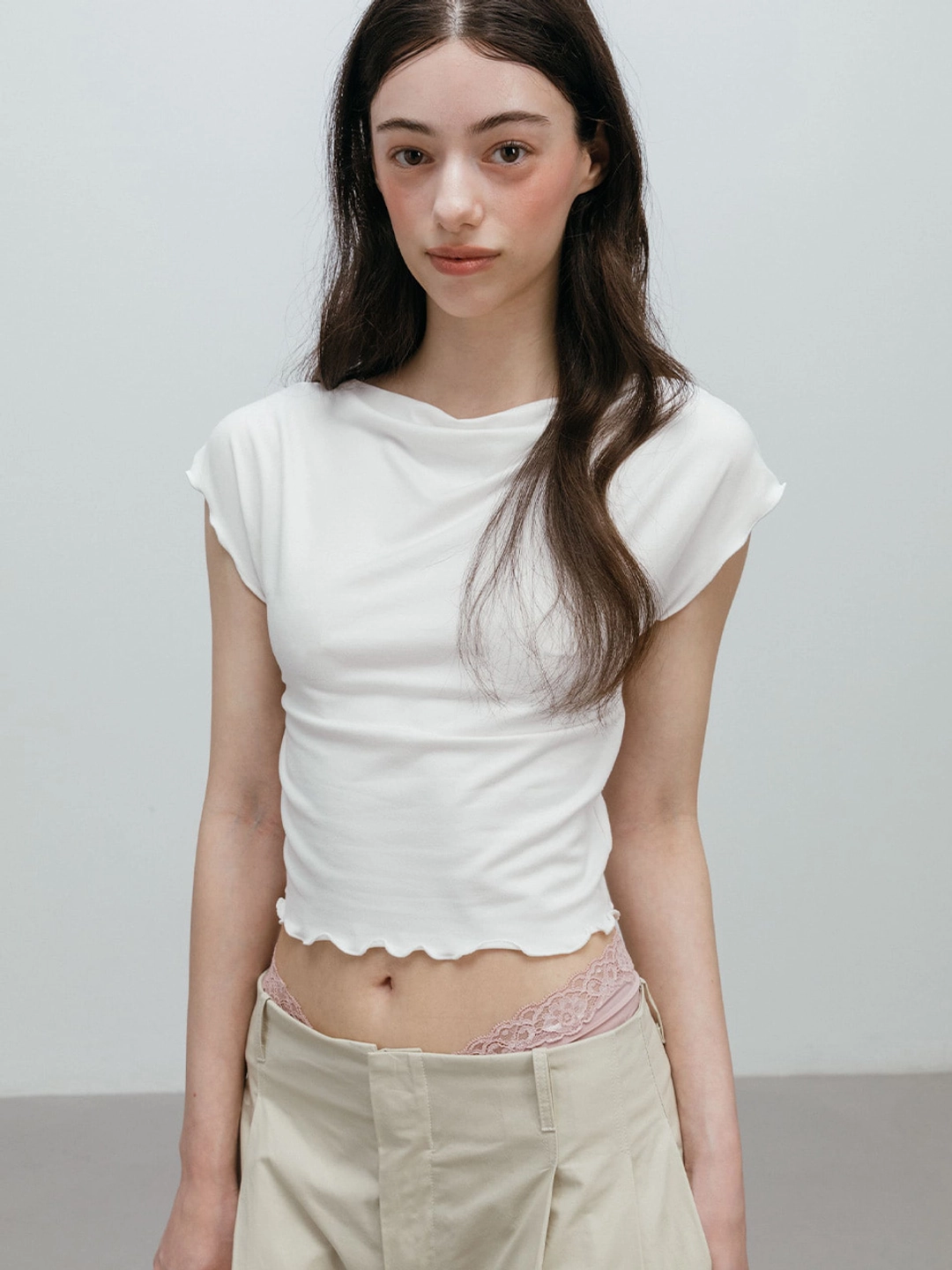 모이페어 [5/29 예약배송] SOFT DRAPE T-SHIRT / WHITE 상품 이미지 3