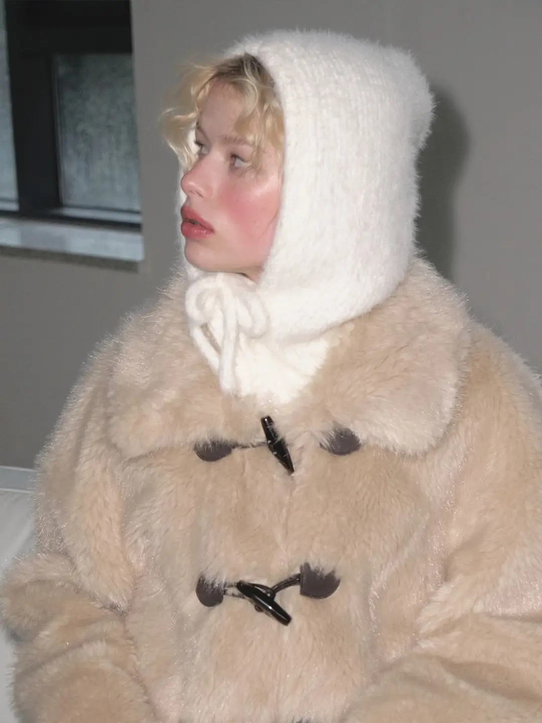 마가린핑거스 FLUFFY BUTTON BALACLAVA (IVORY) 상품 이미지 2