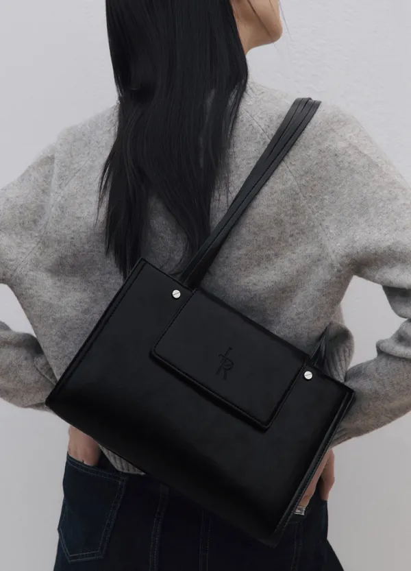 볼티드 스퀘어 숄더백 [BLACK]