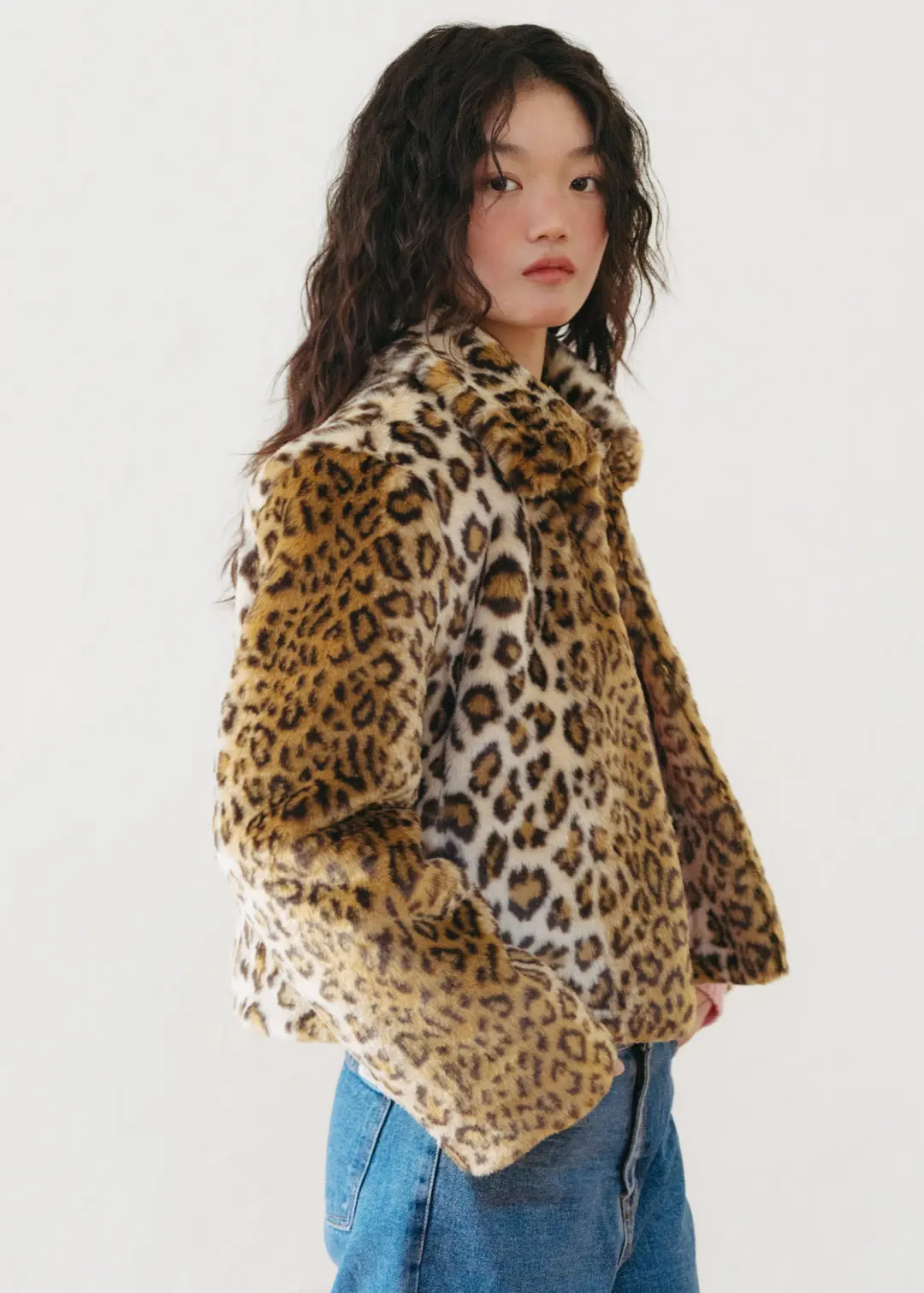 온무드 LEOPARD SHORT FUR JACKET 상품 이미지 2