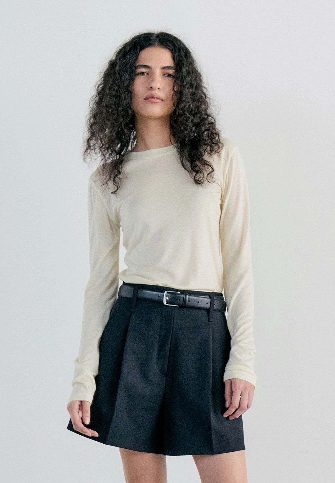 노티아 WOOL TENCEL ROUND T-SHIRT - BUTTER 상품 이미지 1