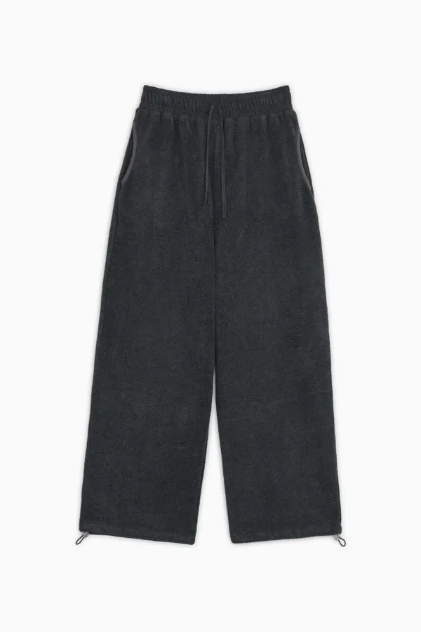 SIGNATURE EMBROIDERY FLEECE PANTS, CHARCOAL