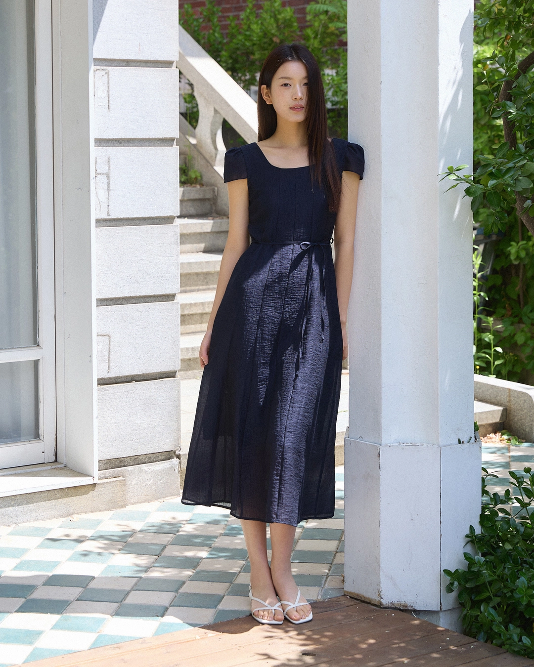 어다울 Smocking square neck long dress - navy 상품 이미지 3