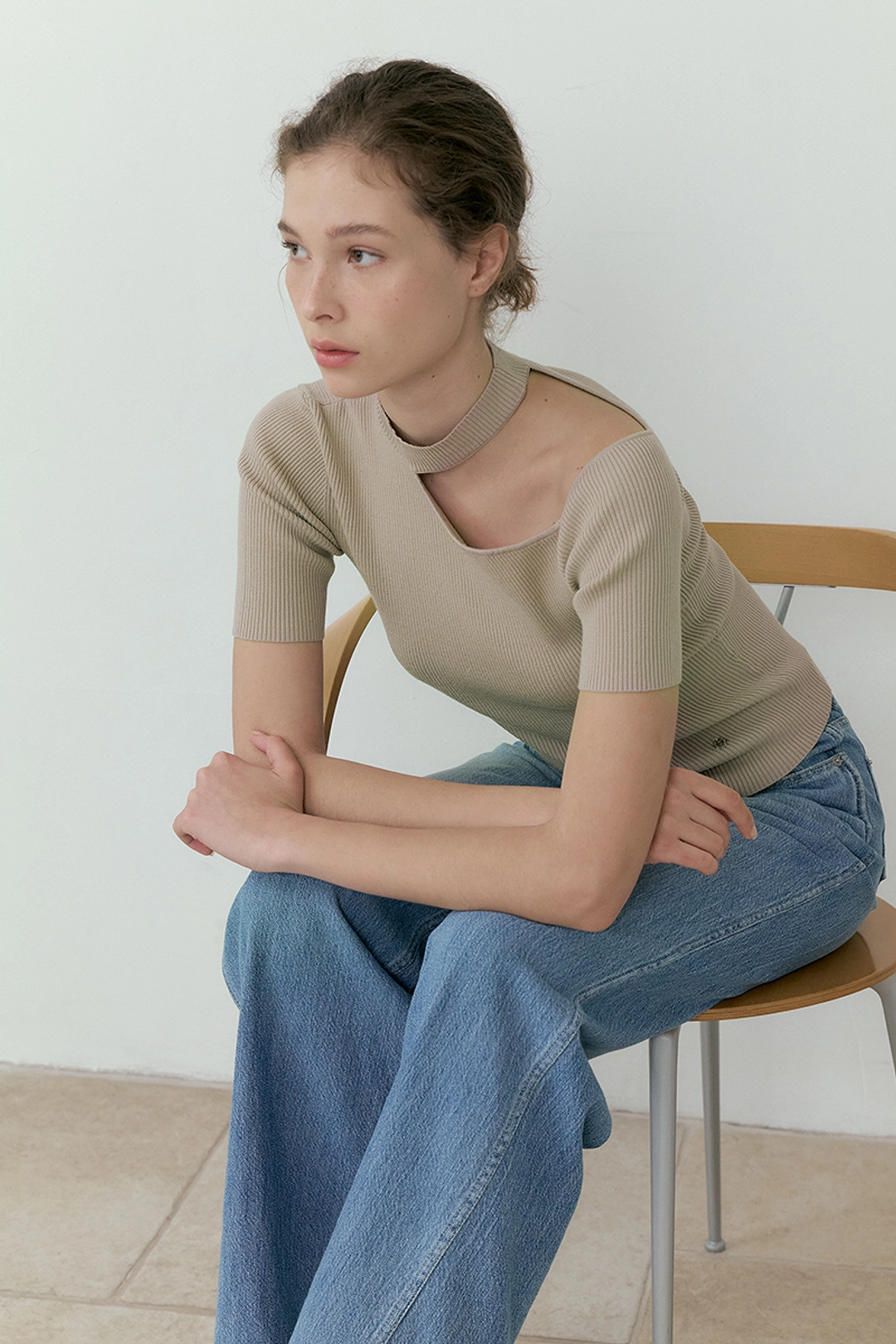 루시르주 Cut off half-turtleneck Knit (beige) 상품 이미지 2