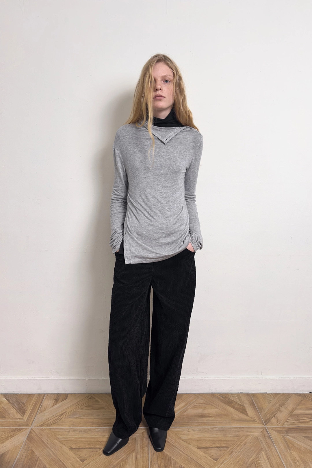 다이애그널 DIAGONAL BUTTON SLIT TOP 상품 이미지 2