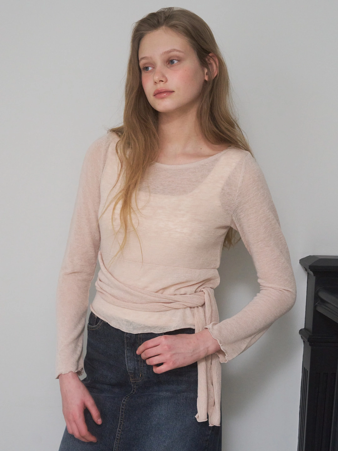 어몽 A BOAT-NECK TIE T-SHIRT_BEIGE 상품 이미지 1