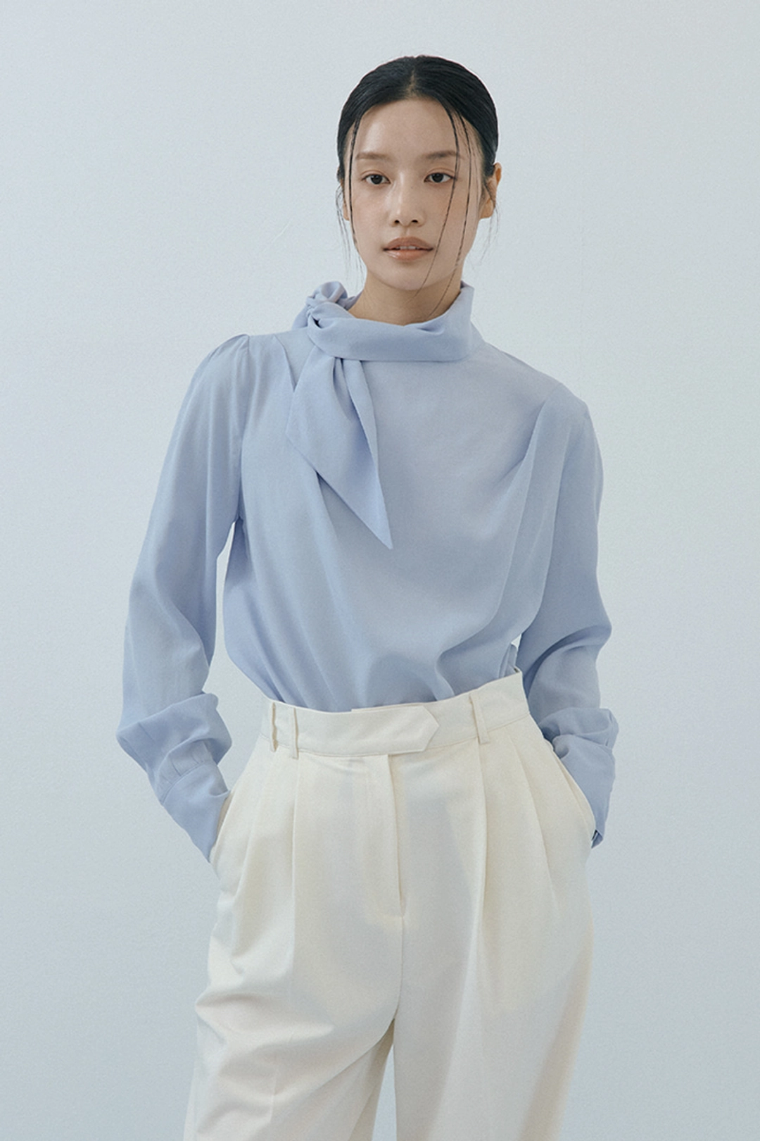 루시르주 Ribbon Silky Blouse (sky blue) 상품 이미지 1