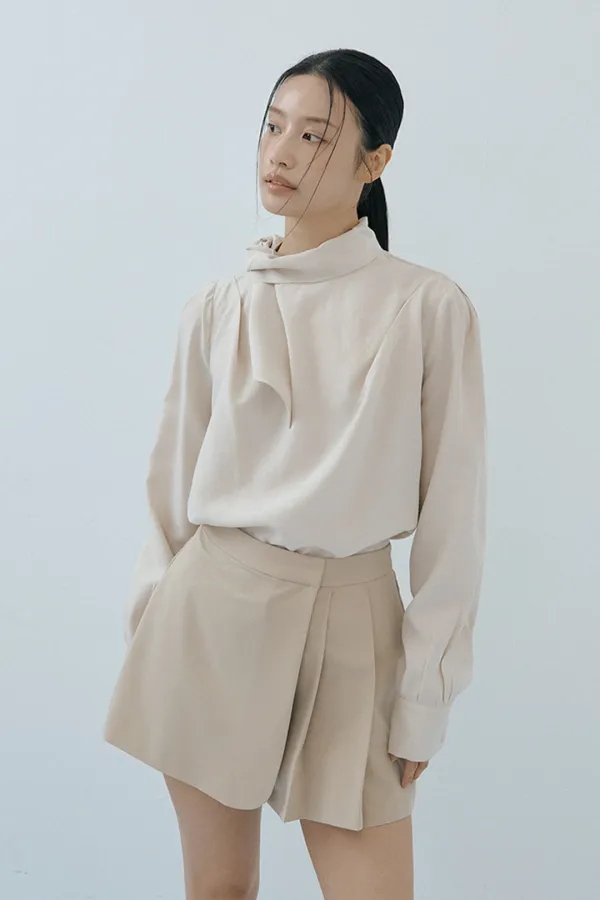 Ribbon Silky Blouse (beige)