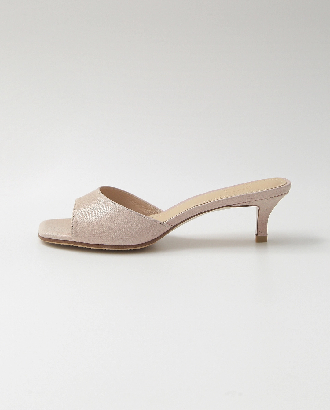 Lhou.Mia [pink wash]