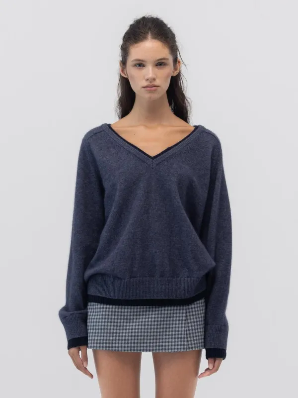 RACCOON HAZY LAYERED V-NECK KNIT (NAVY)