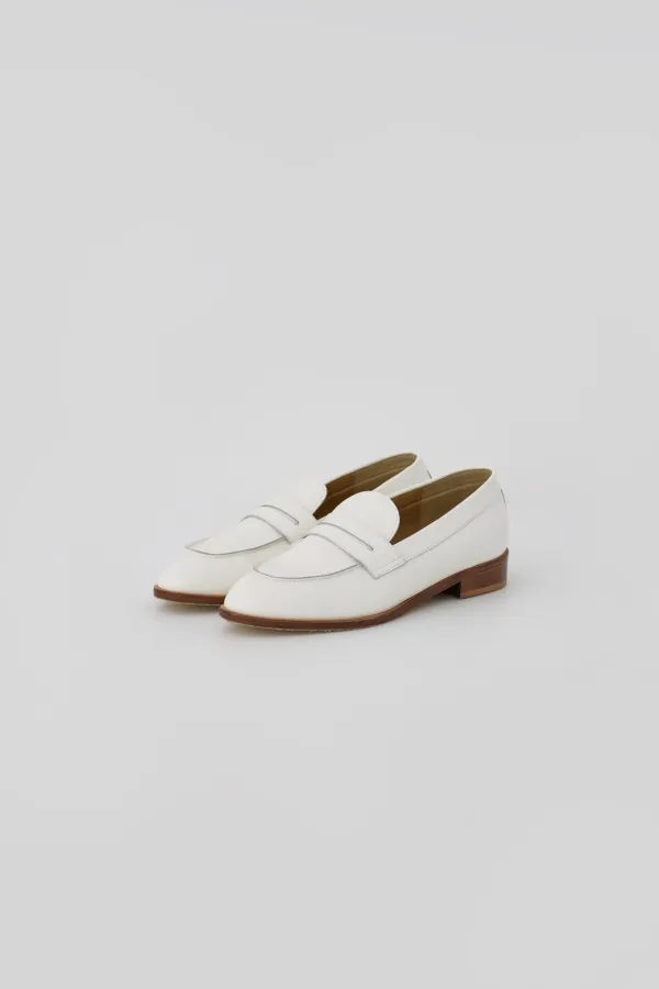 T/T Bol penny loafer (white)