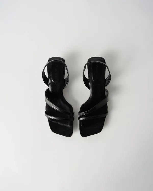 Slim Strap Sandals [BLACK]