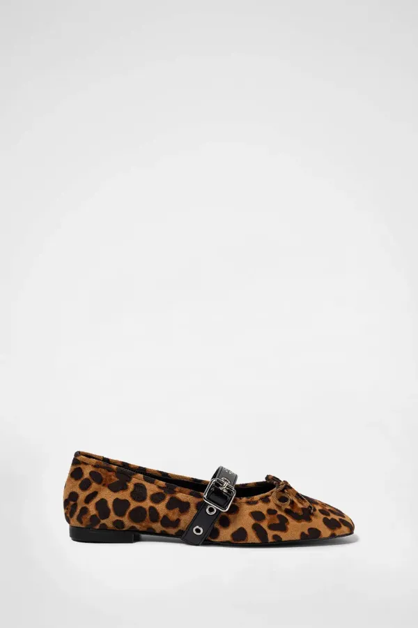 BUCKLE STRAP BALLERINA FLAT / LEOPARD