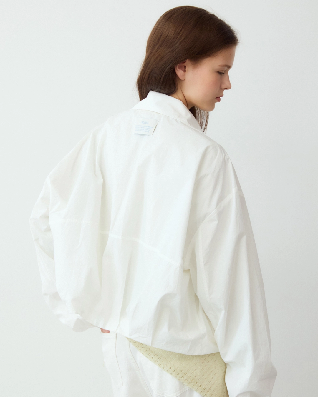 어다울 Label point pintuck blouson - ivory 상품 이미지 2