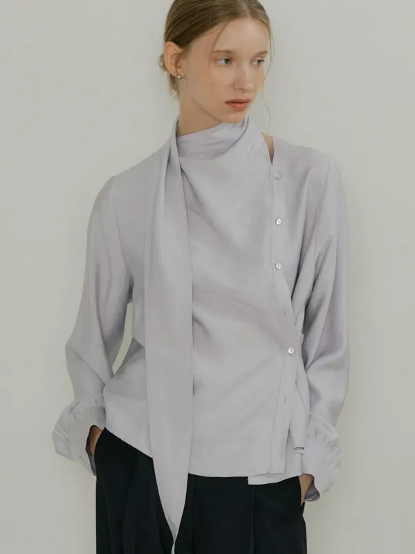 comos 1543 scarf-neck oblique blouse (pearl gray)