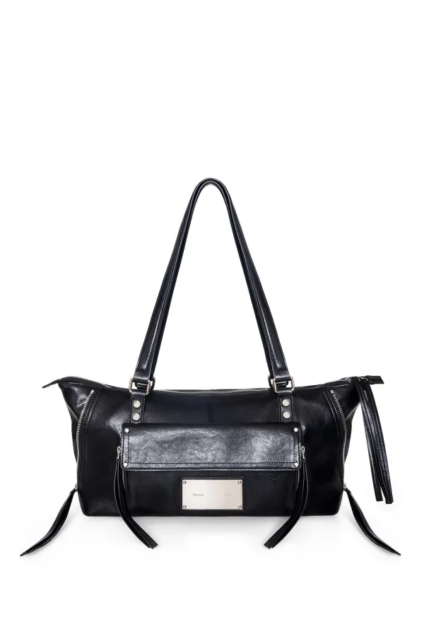 FLAP POCKET SHOULDER BAG IN BLACK