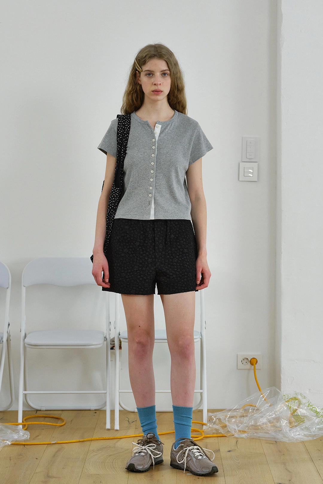브렌다 브렌든 baker button tee - grey 상품 이미지 2