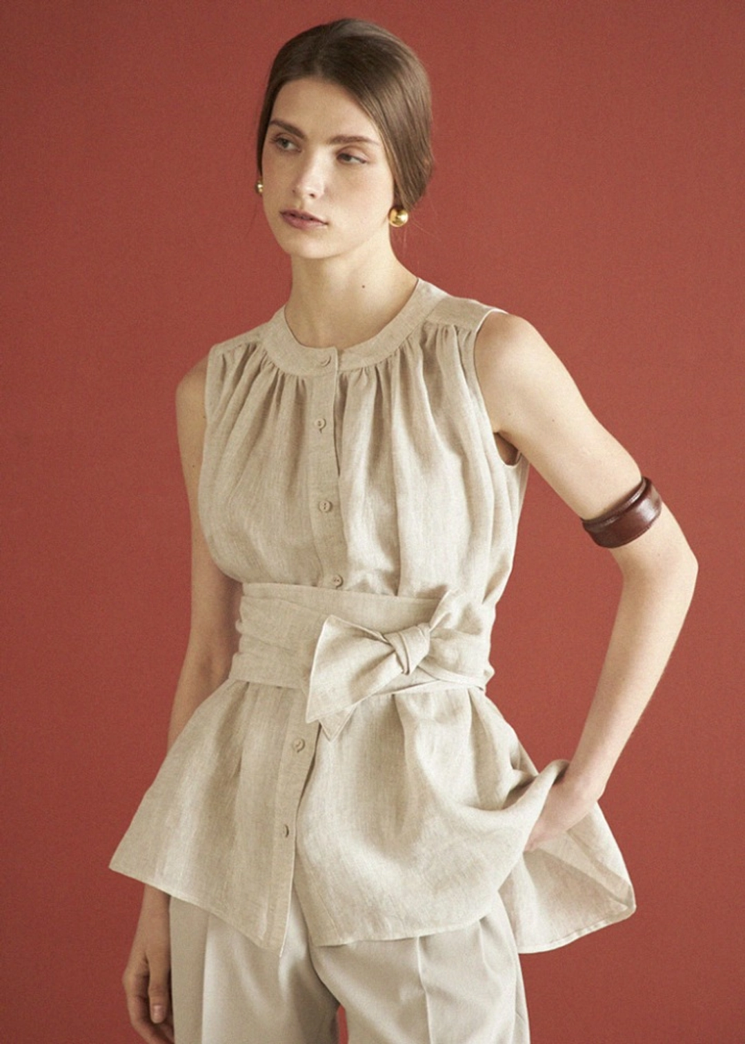 메종드이네스 BELTED SLEEVELESS BLOUSE_OATMEAL 상품 이미지 2