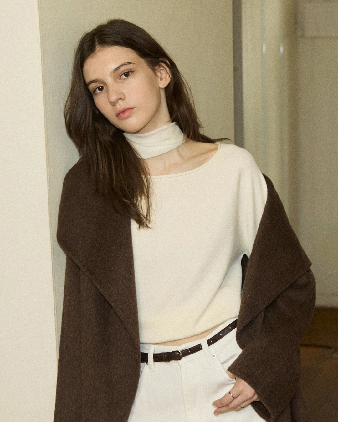 어다울 Holgarment soft boat neck knit - ivory 상품 이미지 3