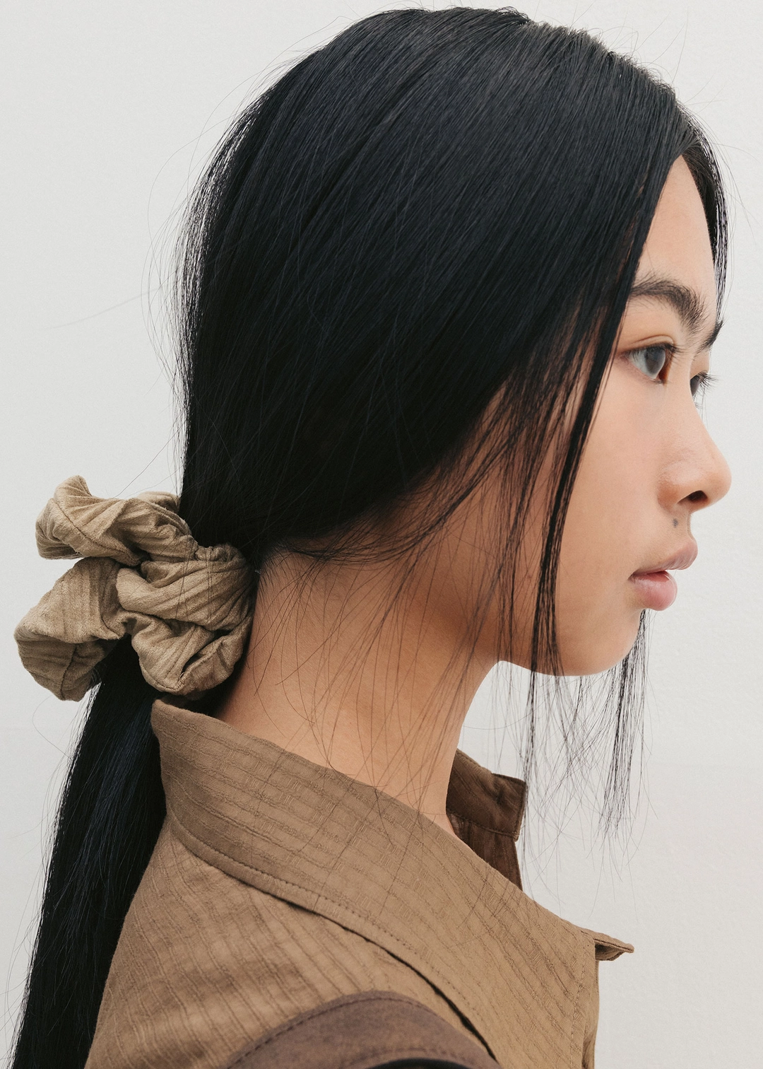 더라이 Suede Pleats Scrunchie(Beige) 상품 이미지 2