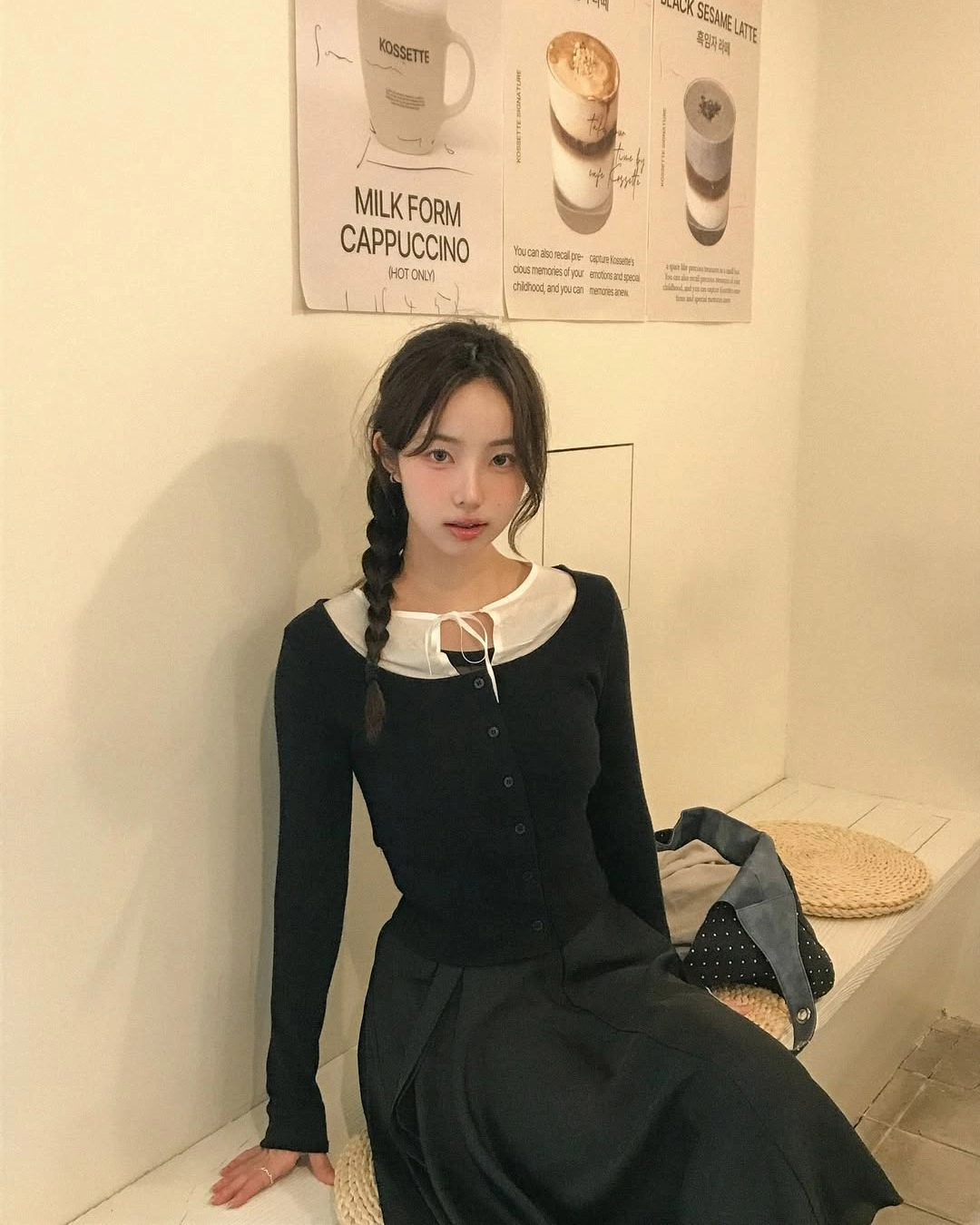 낫유어로즈 @iamhwangyejinKate top (Black) 상품 이미지 1