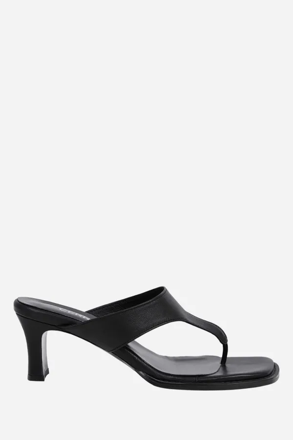 [Exclusive] Solid Flip Flop Heels _ Black