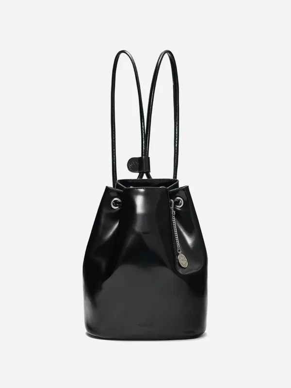 Simple Bucket Backpack Black
