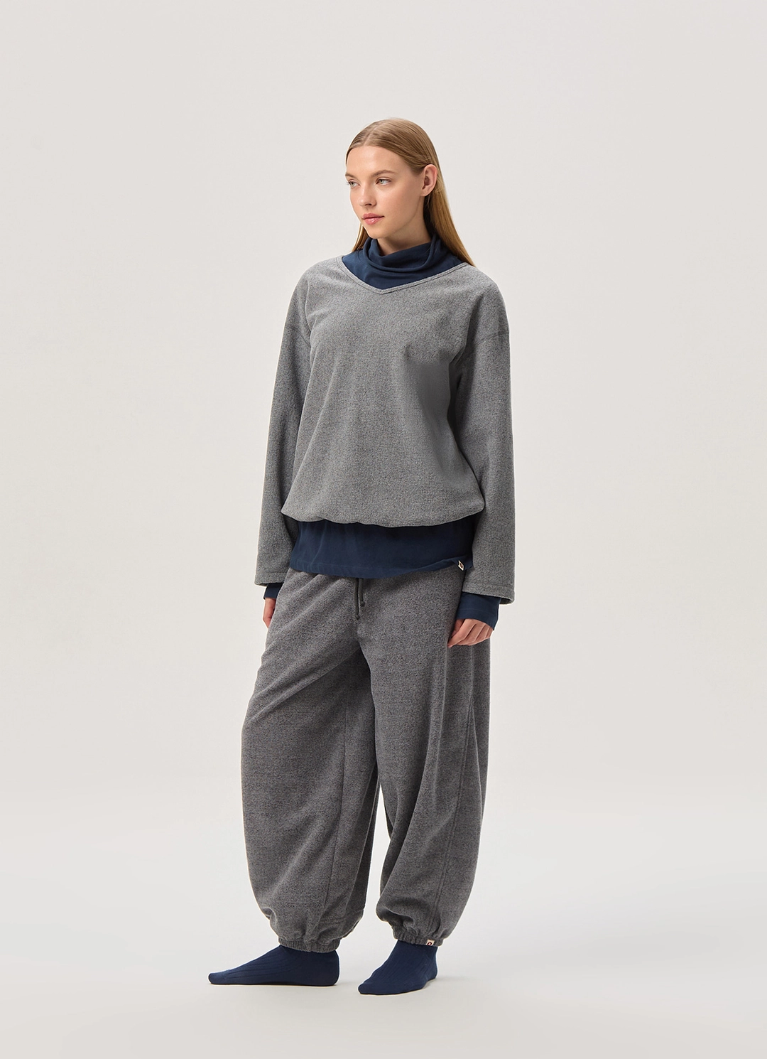 부디무드라 Fleece pullover_Black Multi 상품 이미지 1